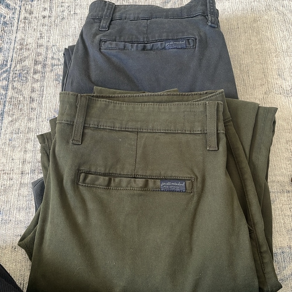7 For all Mankind bundle size 34 Chino pants in green and slate